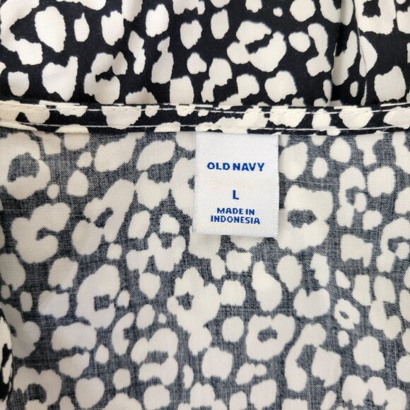 Old Navy Faux Wrap Animal Print Rayon Blouse - Picture 3 of 4